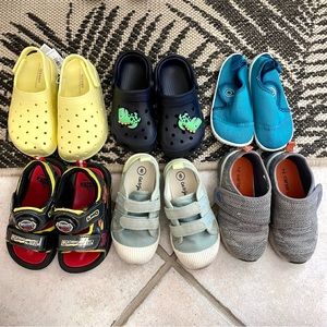 6 pairs of toddler shoes in size 8